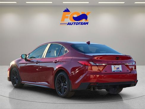 New 2026 Toyota Camry SE image 3