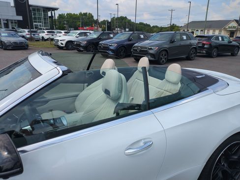 Used 2026 Mercedes-Benz CLE 53 AMG 4MATIC Cabriolet image 29