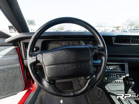 Used 1991 Chevrolet Camaro Z28 RWD image 65