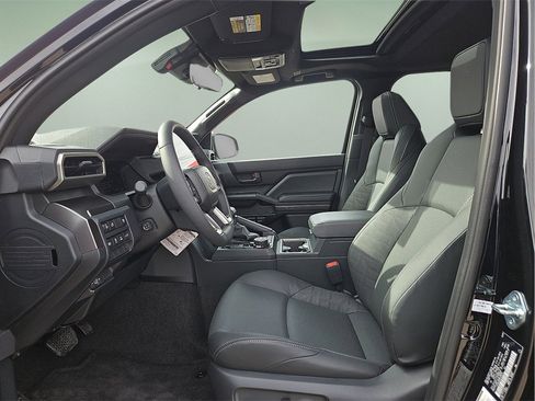 New 2025 Toyota 4Runner TRD Off-Road Premium image 18