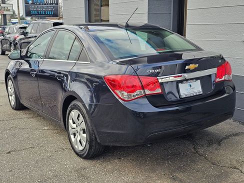 Used 2015 Chevrolet Cruze LT image 3
