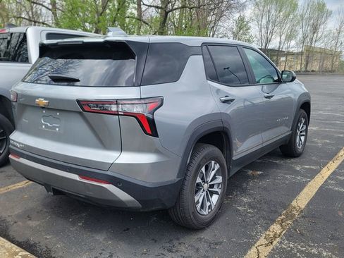 Used 2026 Chevrolet Equinox LT w/ Convenience Package II image 6