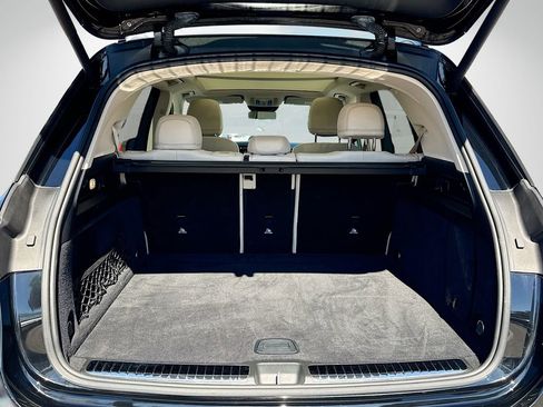 Used 2022 Mercedes-Benz GLE 350 w/ AMG Line Exterior image 11