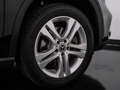 Used 2018 Mercedes-Benz GLA 250 4MATIC image 54