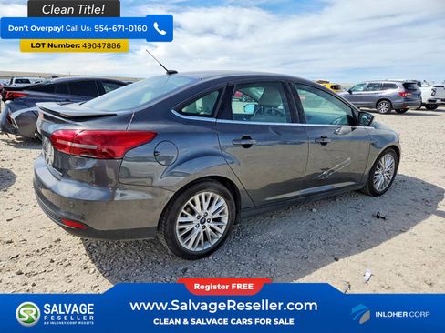 Used 2017 Ford Focus Titanium image 4