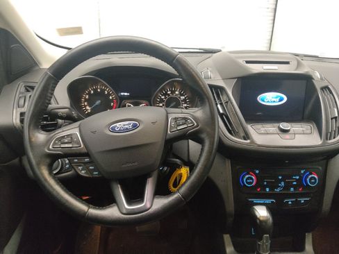 Used 2017 Ford Escape SE w/ SE Leather Comfort Package AWD/4WD image 22
