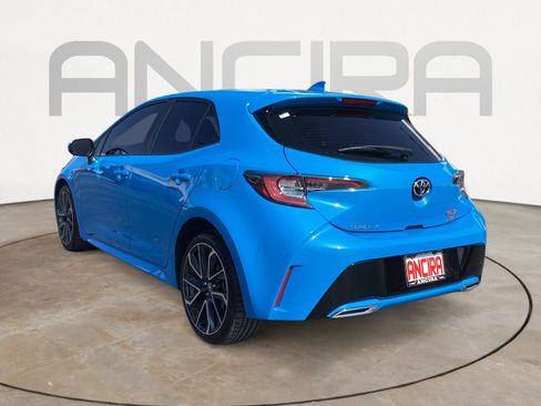 Used 2022 Toyota Corolla XSE FWD image 11