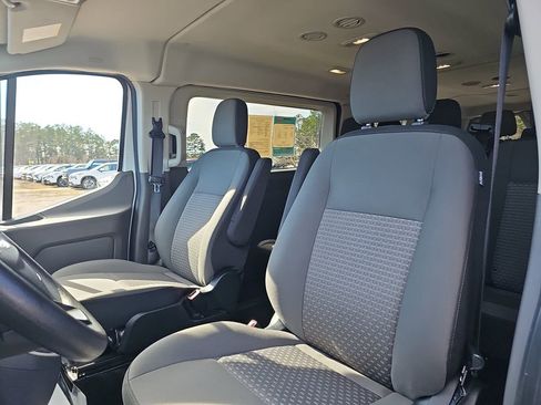 Used 2023 Ford Transit 350 XLT image 19