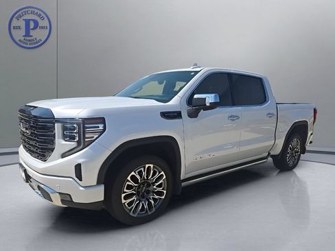 Used 2024 GMC Sierra 1500 Denali Ultimate AWD/4WD image 3