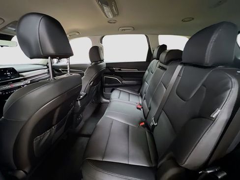New 2025 Kia Telluride LX image 24