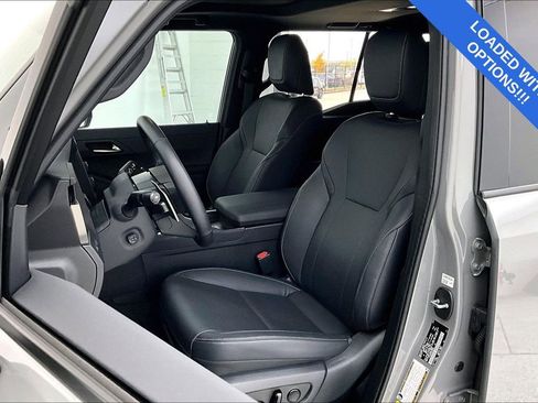 Used 2025 Lexus GX 550 image 33