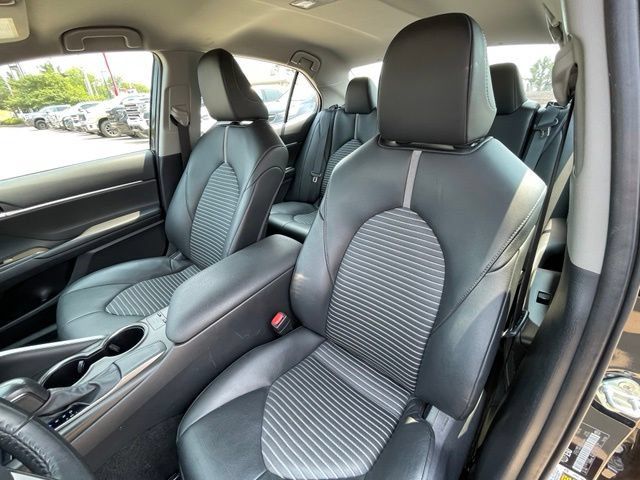 Used 2024 Toyota Camry SE FWD image 16