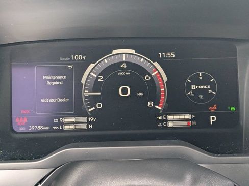 Used 2024 Toyota Tundra Limited AWD/4WD image 23