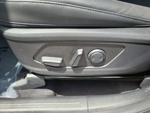 Used 2025 Kia Sorento S w/ Panoramic Sunroof Package FWD image 13