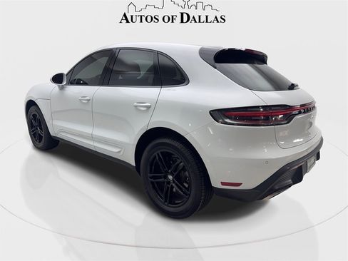 Used 2023 Porsche Macan Turbo image 9