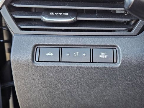 Used 2021 Nissan Altima 2.5 SR w/ SR Premium Package image 24