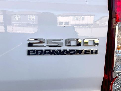 Used 2024 RAM ProMaster 2500 w/ Premium Convenience Group image 10