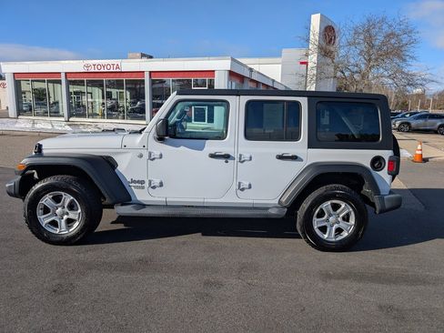 Used 2018 Jeep Wrangler Unlimited Sport S image 2