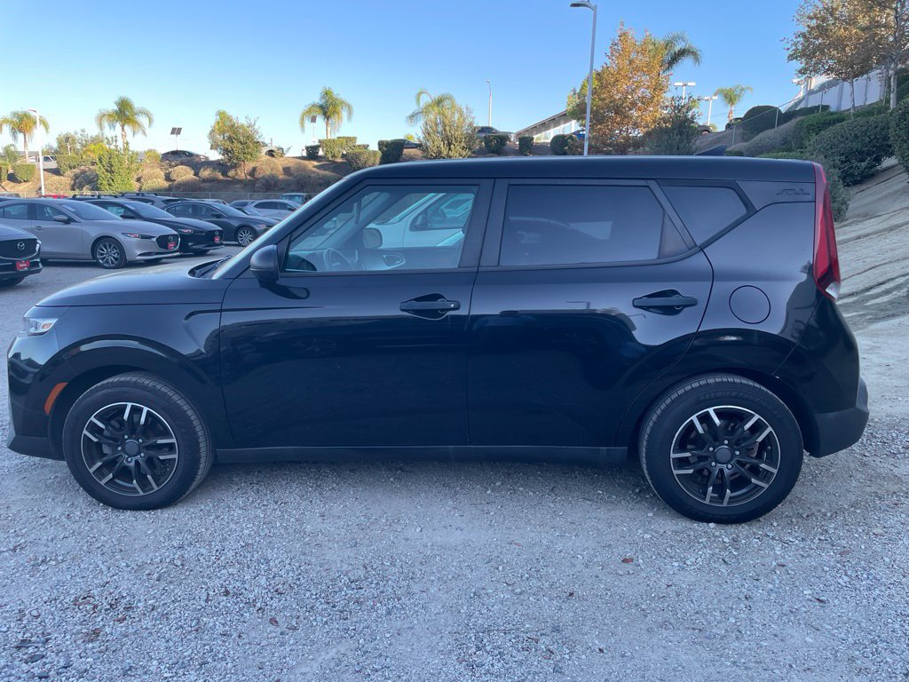 Used 2021 Kia Soul LX FWD image 5