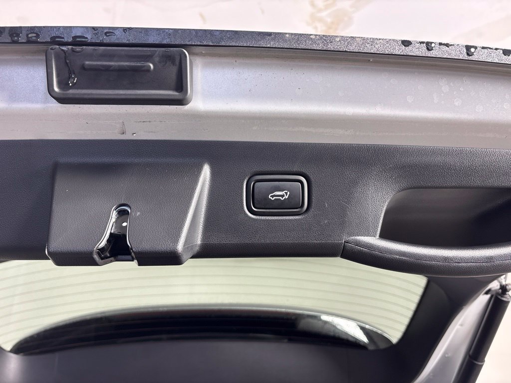Used 2025 Hyundai Tucson Limited AWD/4WD image 18
