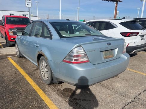 Used 2008 Ford Taurus SEL image 4