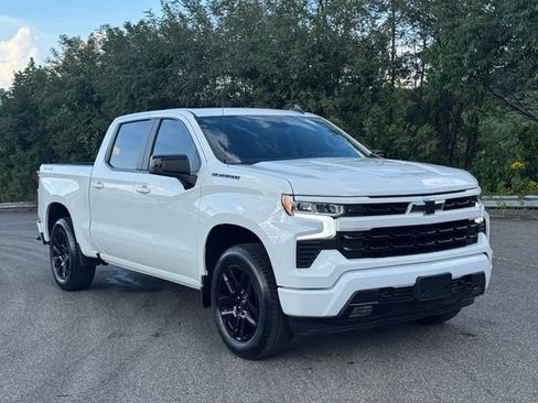 New 2026 Chevrolet Silverado 1500 RST w/ LPO, Dark Essentials Package AWD/4WD image 9