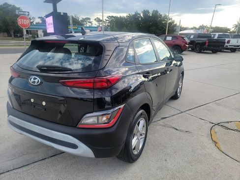 Used 2022 Hyundai Kona SE FWD image 5