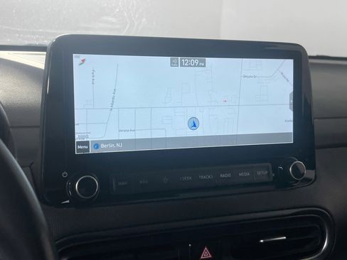 Used 2022 Hyundai Kona Limited w/ Cargo Package image 13