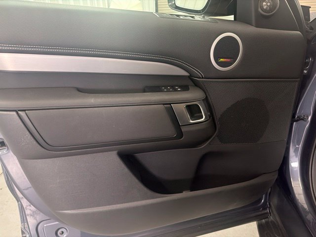 Certified 2025 Land Rover Discovery Dynamic SE AWD/4WD image 8