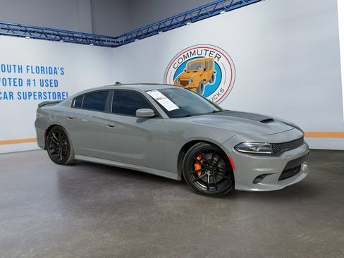 Used 2017 Dodge Charger R/T image 7