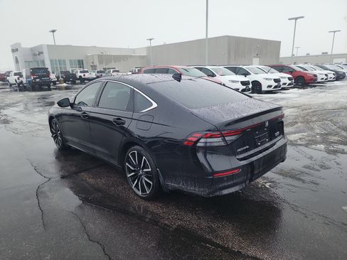 Used 2024 Honda Accord Touring image 14