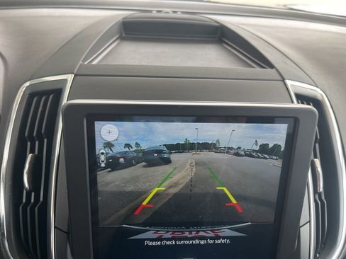 Used 2024 Ford Edge Titanium w/ Equipment Group 301A image 9