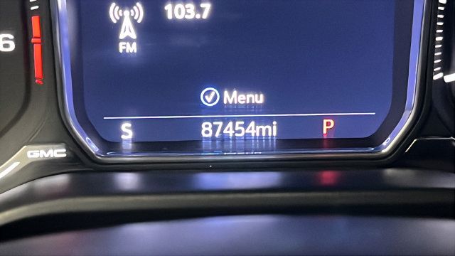 Used 2021 GMC Yukon XL Denali AWD/4WD image 10