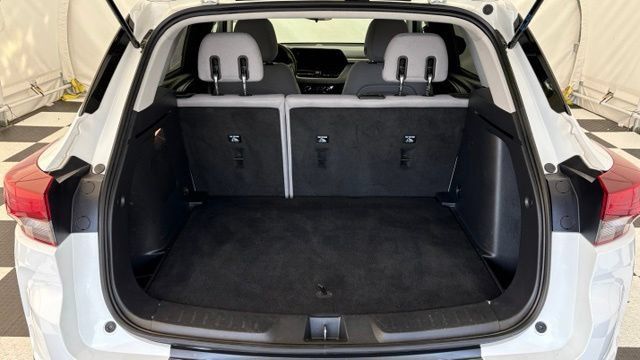 Used 2025 Chevrolet TrailBlazer LT AWD/4WD image 4