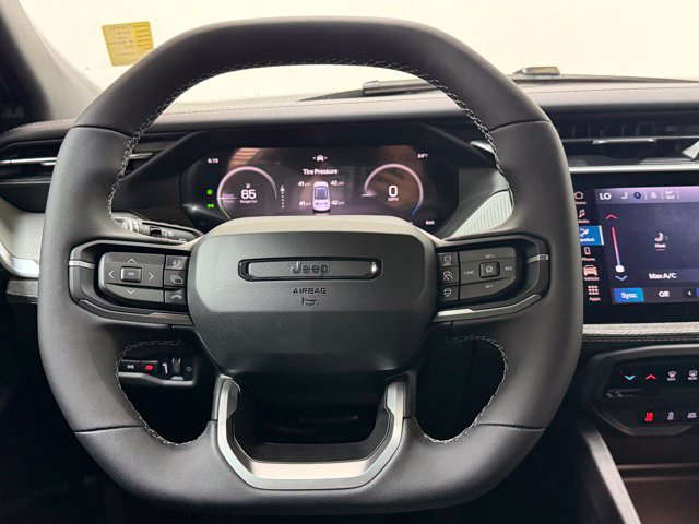 New 2026 Jeep Cherokee Laredo AWD/4WD image 15