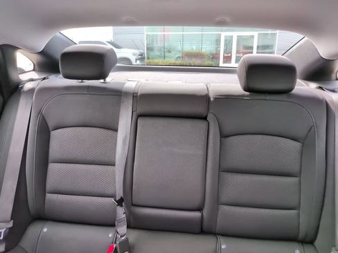 Used 2024 Chevrolet Malibu LT FWD image 35