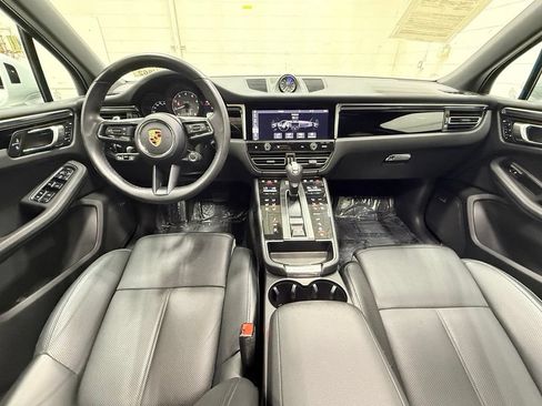 Used 2024 Porsche Macan S AWD/4WD image 40