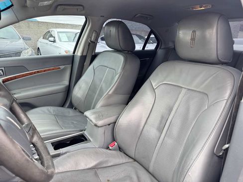 Used 2010 Lincoln MKZ FWD image 35