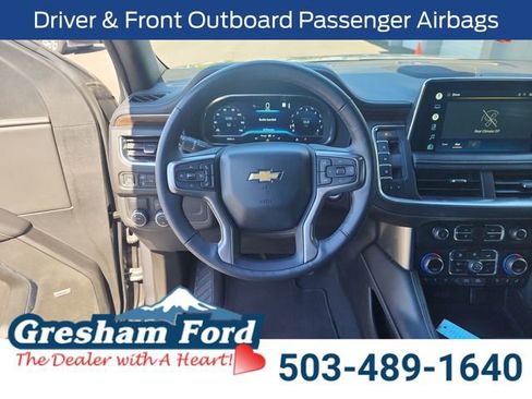 Used 2022 Chevrolet Suburban Premier RWD image 17