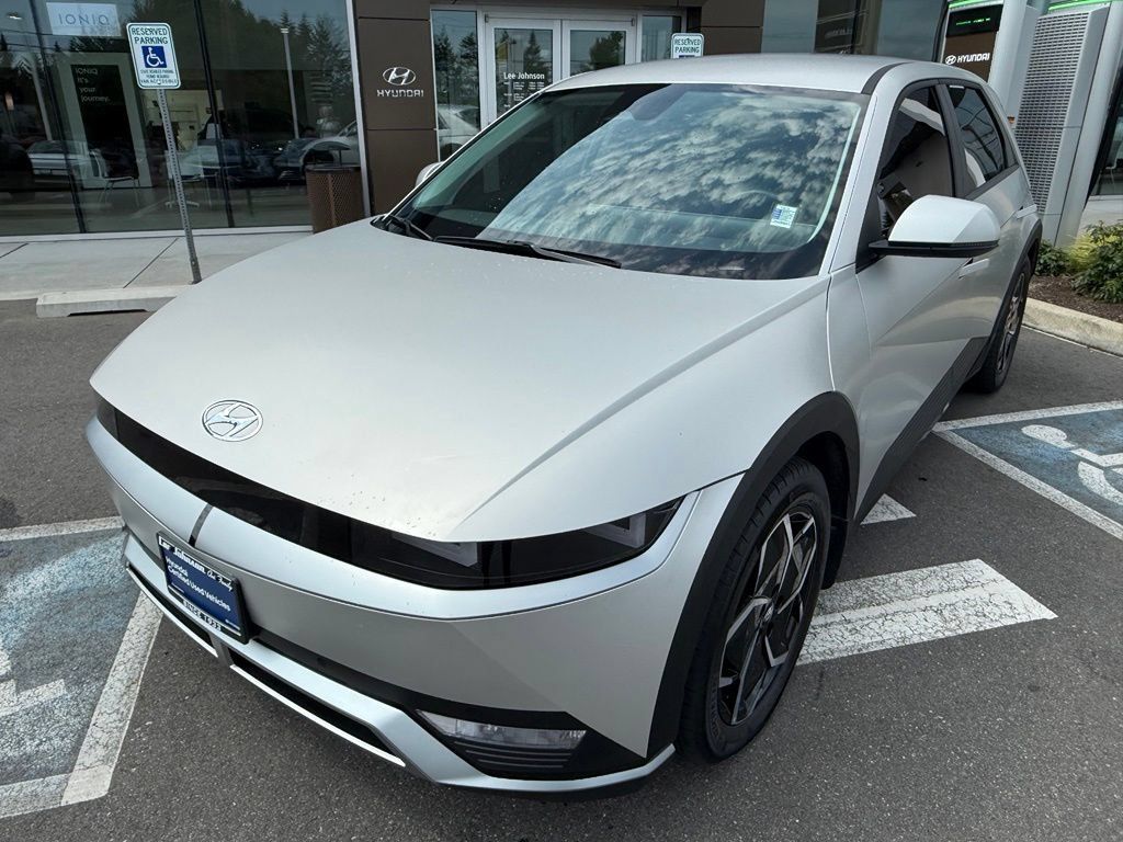 Certified 2024 Hyundai Ioniq 5 SEL AWD/4WD image 9