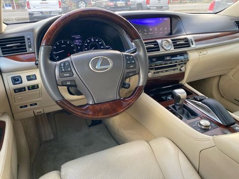 Used 2017 Lexus LS 460 image 17