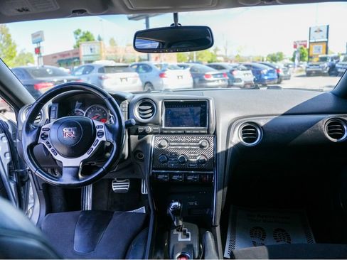 Used 2009 Nissan GT-R Premium AWD/4WD image 28