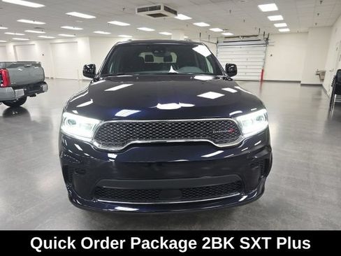 Used 2024 Dodge Durango SXT AWD/4WD image 2