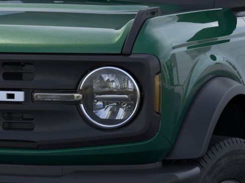 New 2025 Ford Bronco Base image 20
