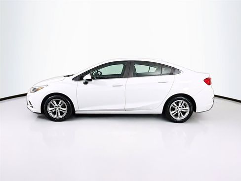 Used 2016 Chevrolet Cruze LT FWD image 8