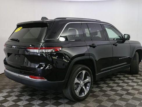 Used 2023 Jeep Grand Cherokee 4WD 4xe image 13