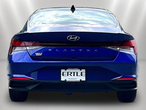 Used 2023 Hyundai Elantra SEL w/ Convenience Package FWD image 6
