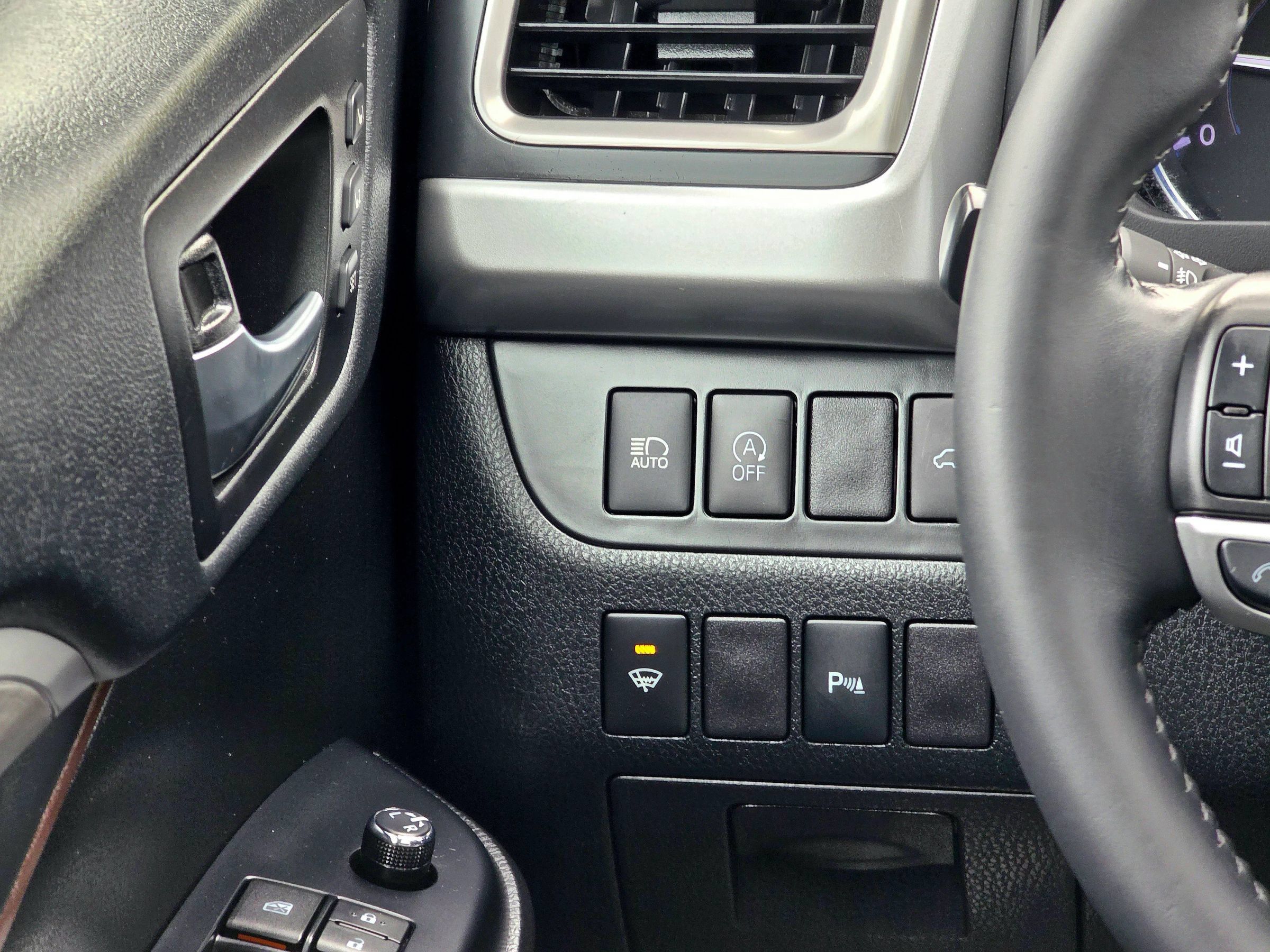 Used 2019 Toyota Highlander Limited AWD/4WD image 27
