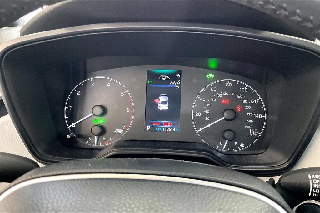 Used 2024 Toyota Corolla SE FWD image 12