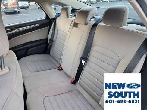 Used 2019 Ford Fusion S image 22